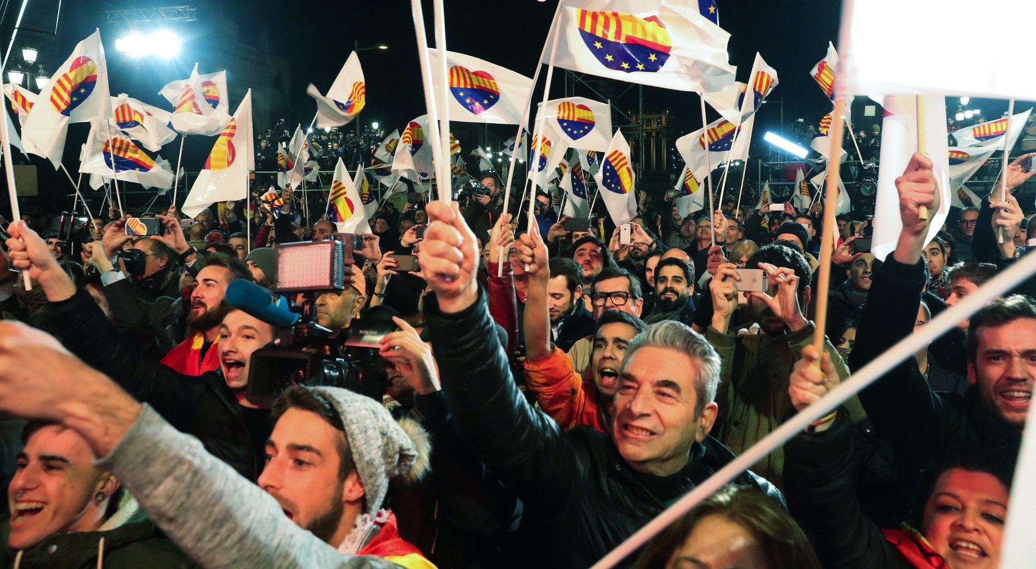  Suporters of Ciudadanos party celebrate the results of the Catalan regional elections at a hotel in Barcelona, Spain, 21 December 2017. (EPA Photo)