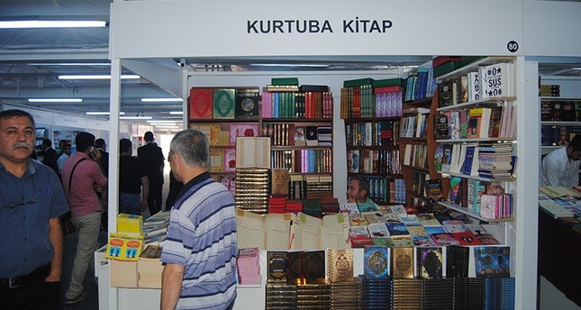 إقبال كبير وحضور عربي في معرض تركيا للكتاب والثقافة في اسطنبول
